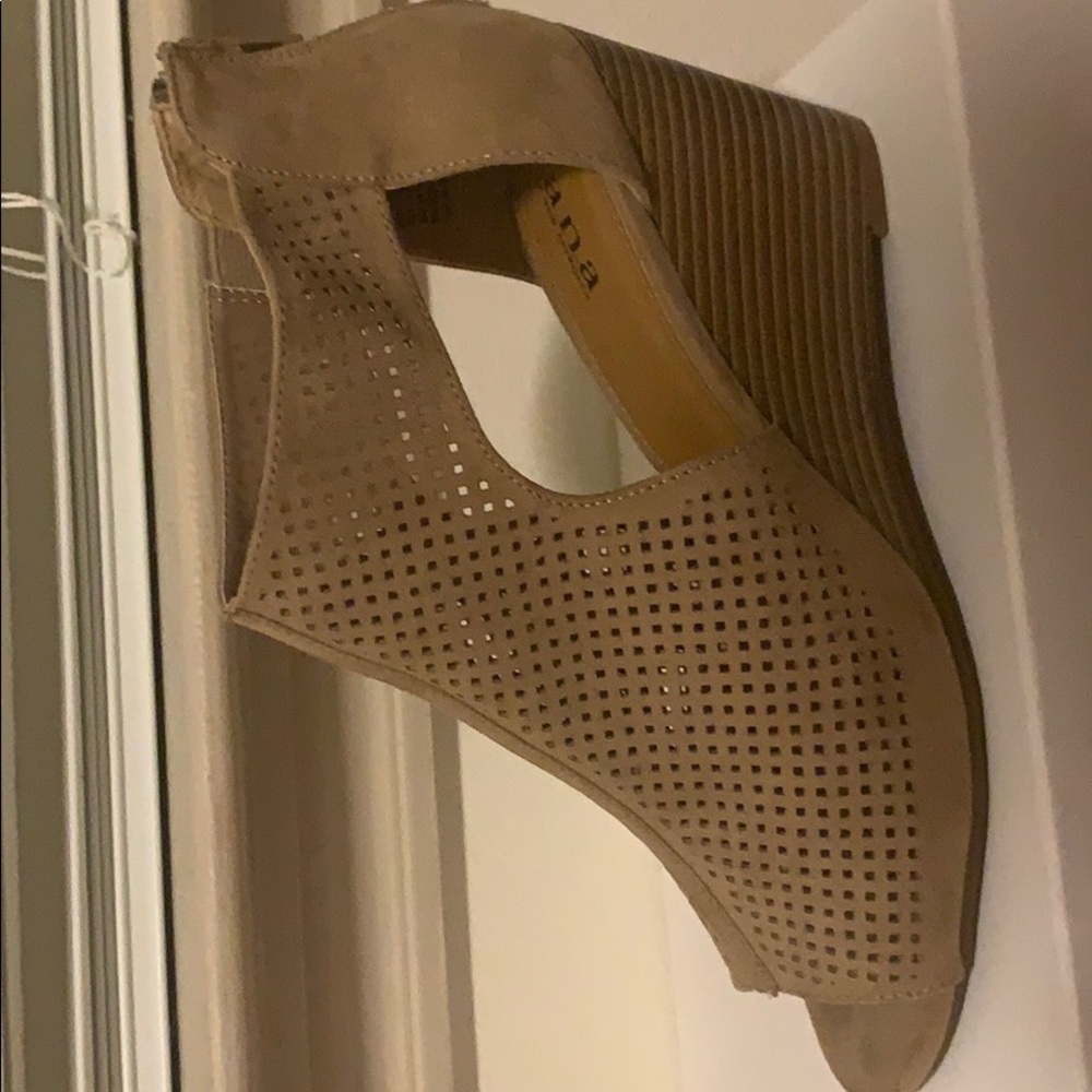a.n.a Wedged heels